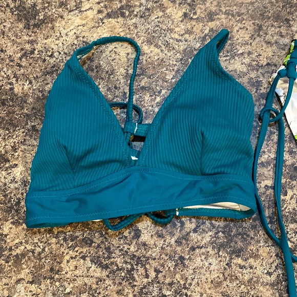Cupshe Other - Women’s Cupshe bikini size small